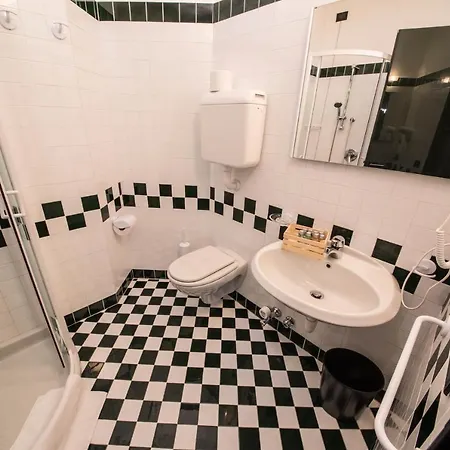 Pirovano בית נופש